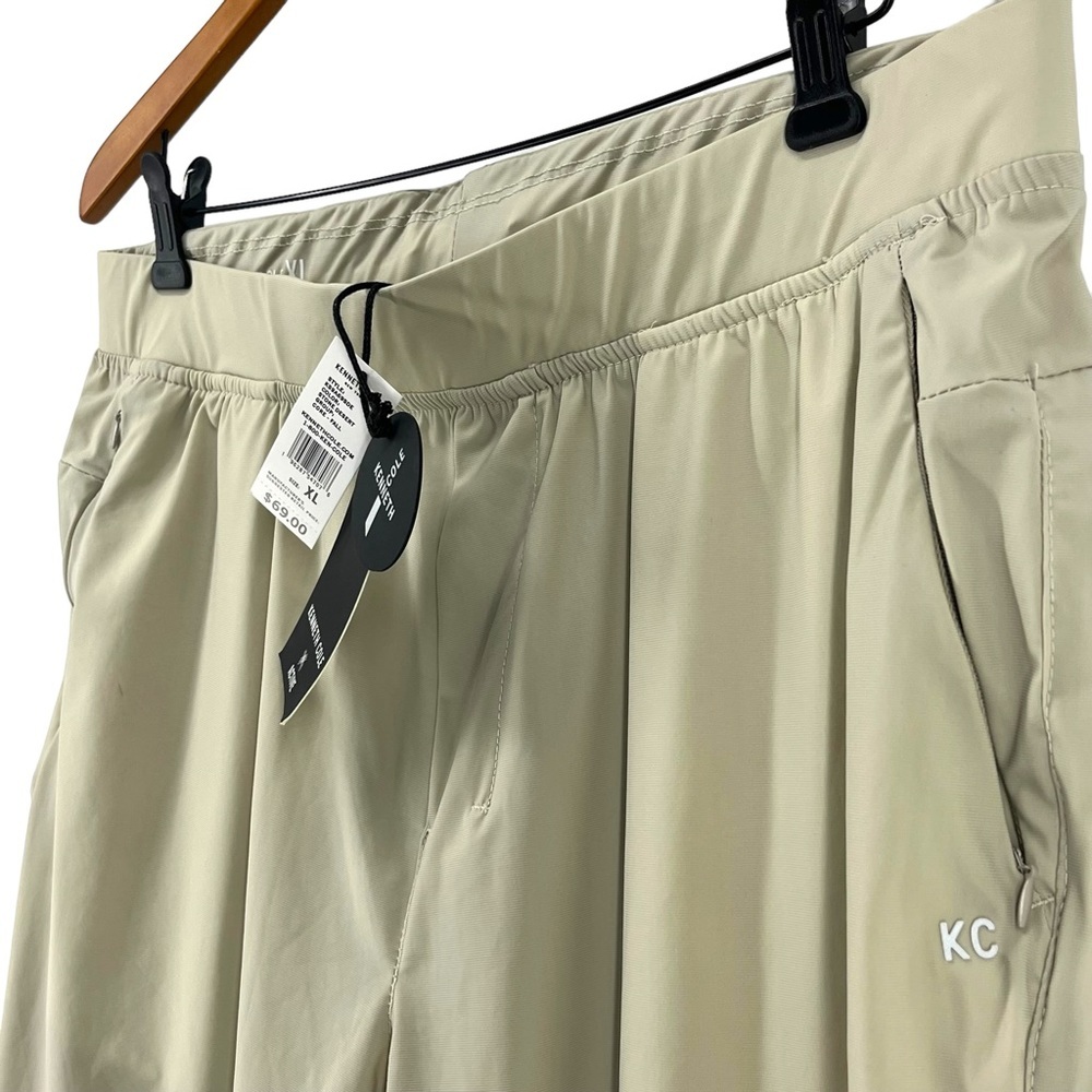 Kenneth Cole Mens Athleisure Performance Super a stretch Khaki Shorts 10656